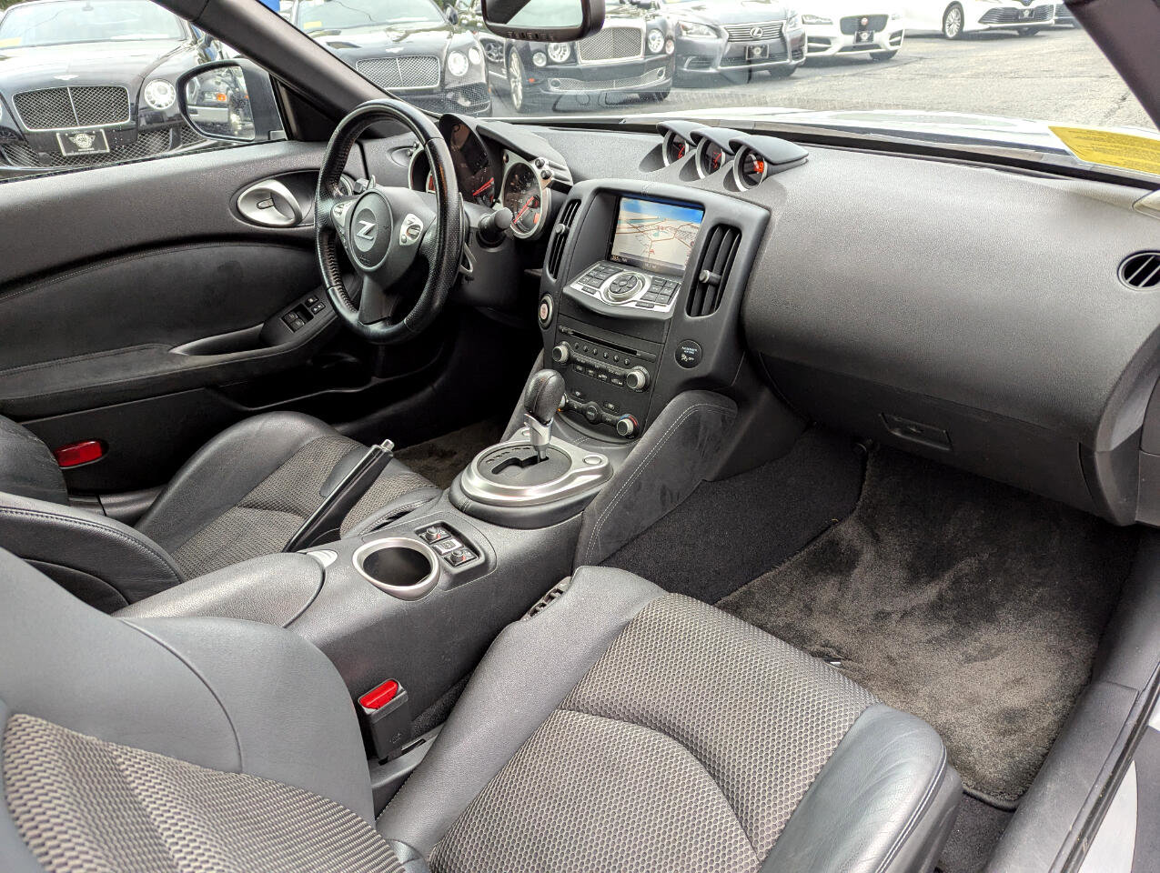 Used 2010 Nissan 370Z Touring w/ Sport Pkg image 29