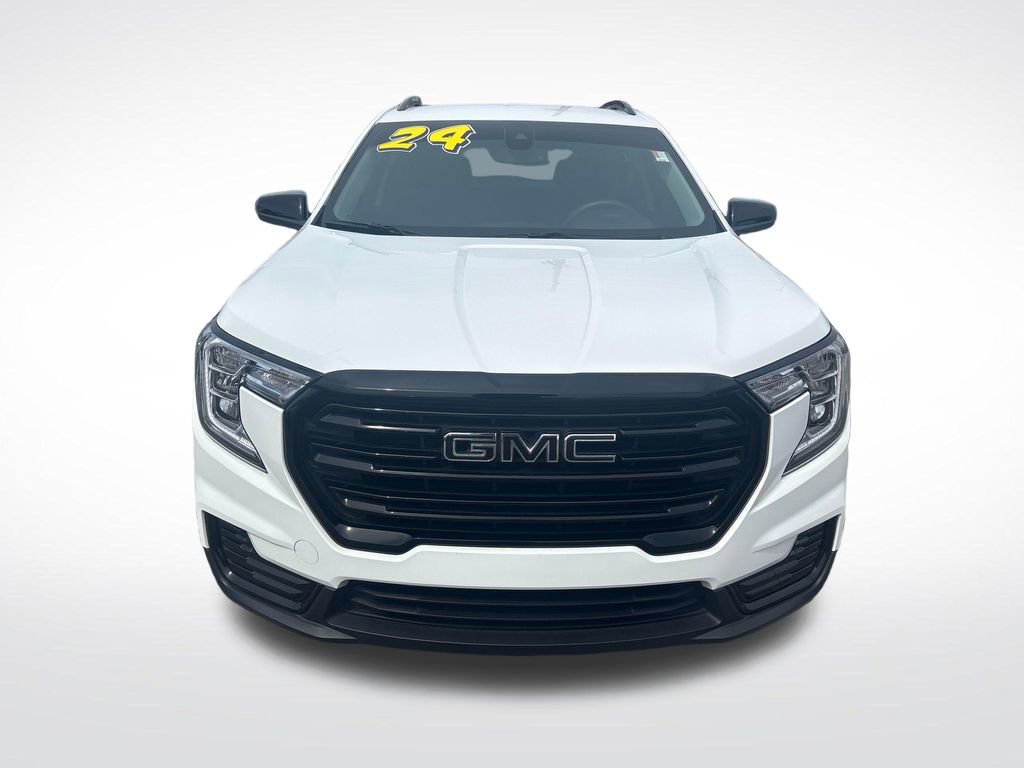 Used 2024 GMC Terrain SLE w/ Driver Convenience Package image 12