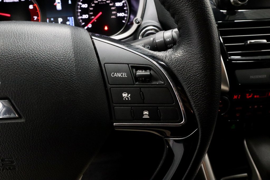 Used 2024 Mitsubishi Eclipse Cross SE image 30