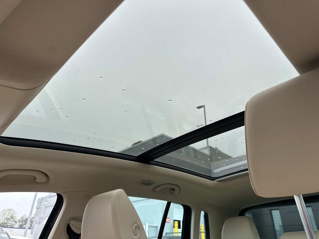 Used 2016 Volkswagen Tiguan SE image 27