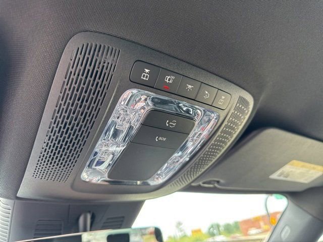 New 2025 Mercedes-Benz GLB 250 image 23