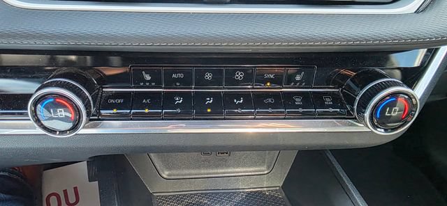 Used 2025 Chevrolet Equinox LT w/ Convenience Package II AWD/4WD image 23