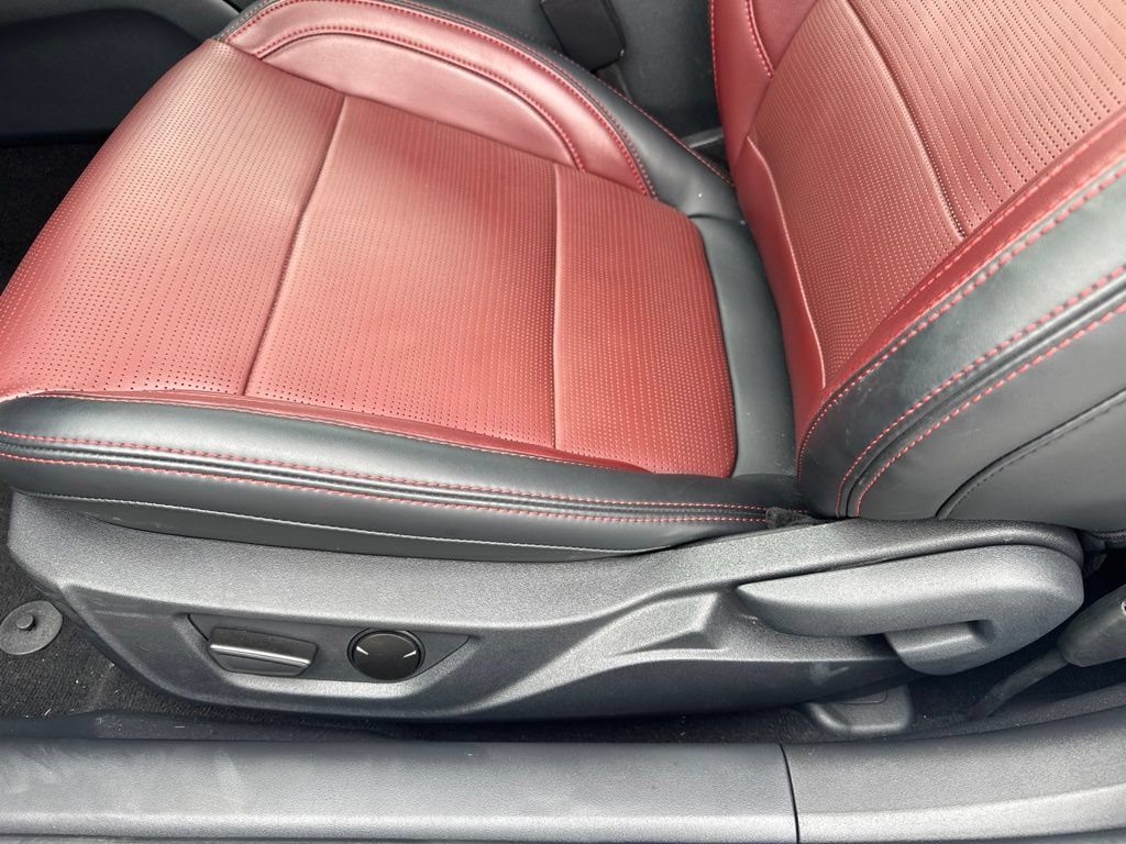 Used 2025 Ford Mustang GT Premium RWD image 13