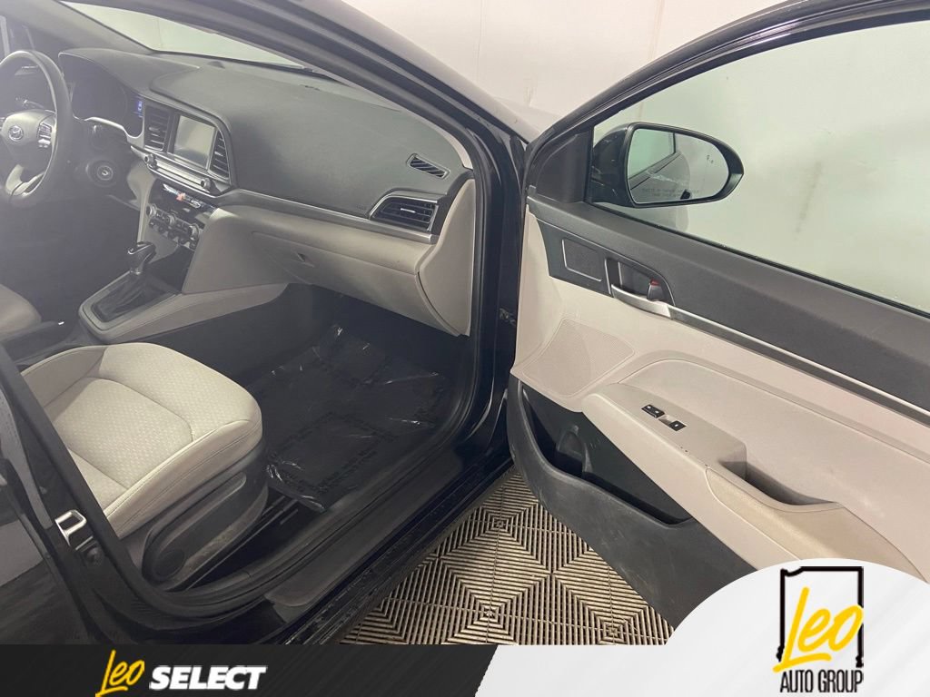 Used 2020 Hyundai Elantra SEL FWD image 17