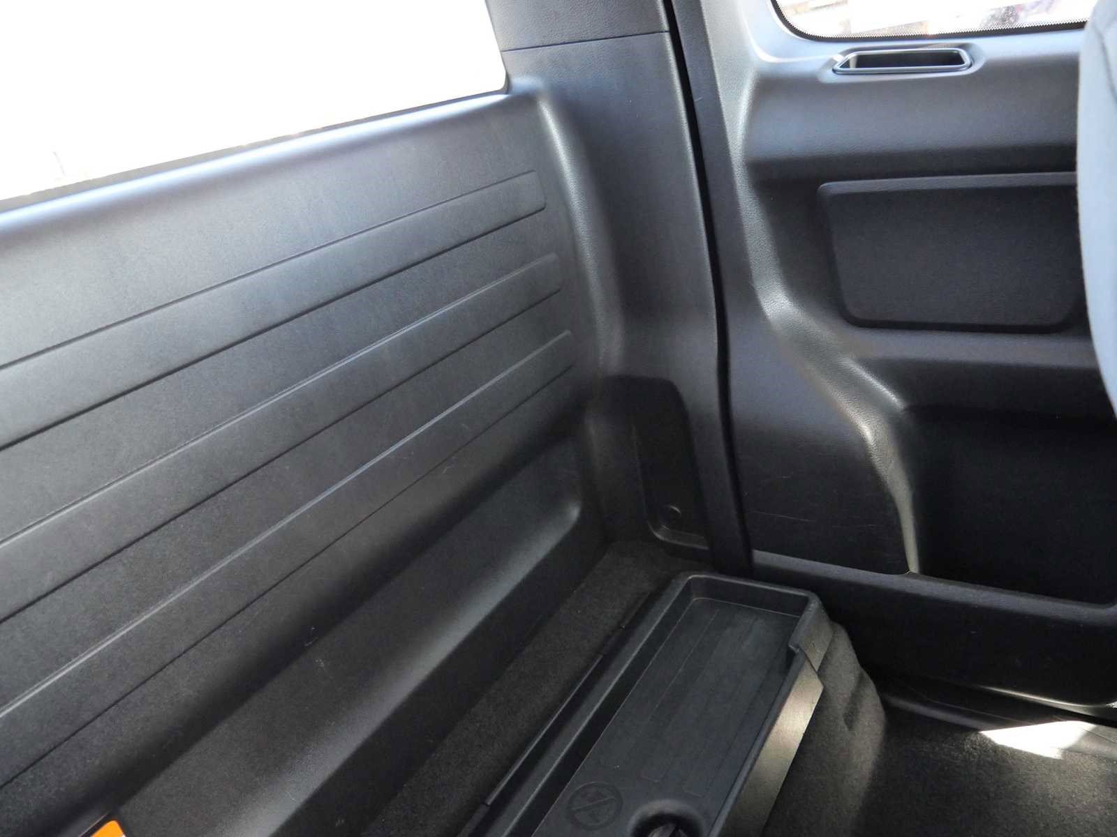 Used 2020 Toyota Tacoma SR image 14