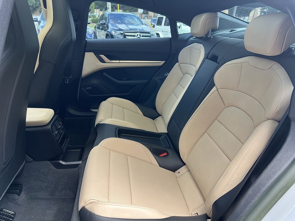 Used 2024 Porsche Taycan 4S image 28