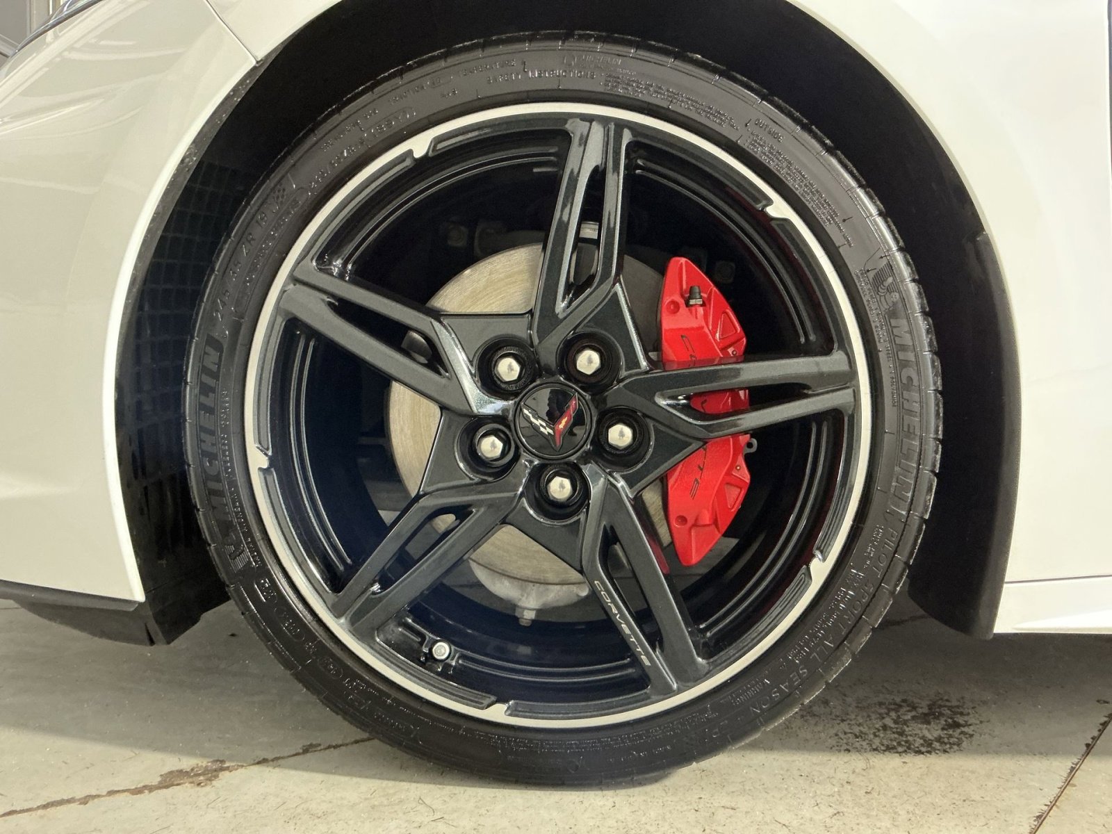 Used 2024 Chevrolet Corvette Stingray Coupe w/ 1LT RWD image 13