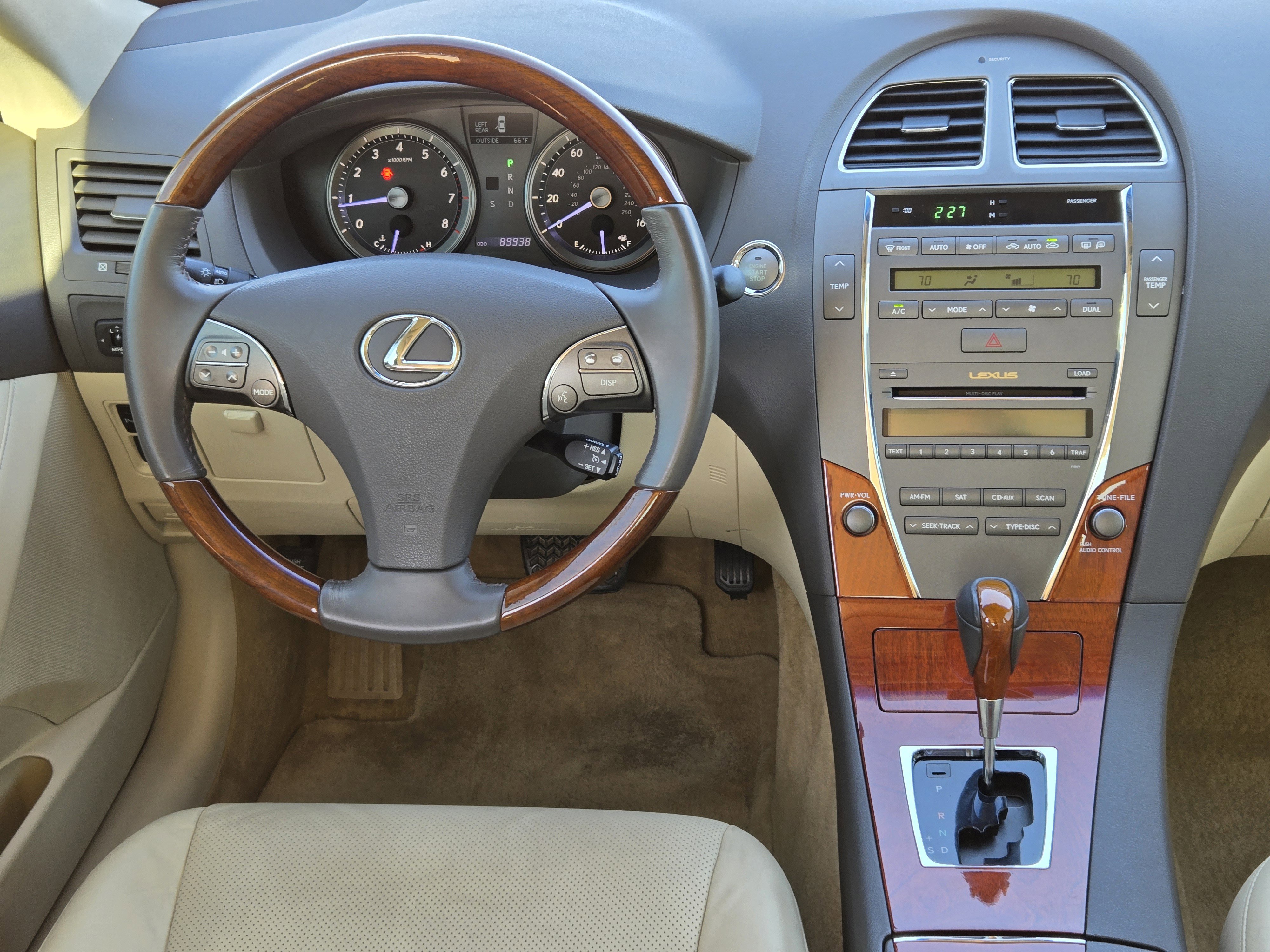 Used 2011 Lexus ES 350 image 26