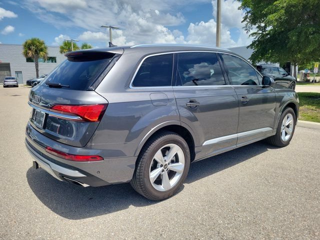 Certified 2025 Audi Q7 2.0T Premium w/ Convenience Package AWD/4WD image 7
