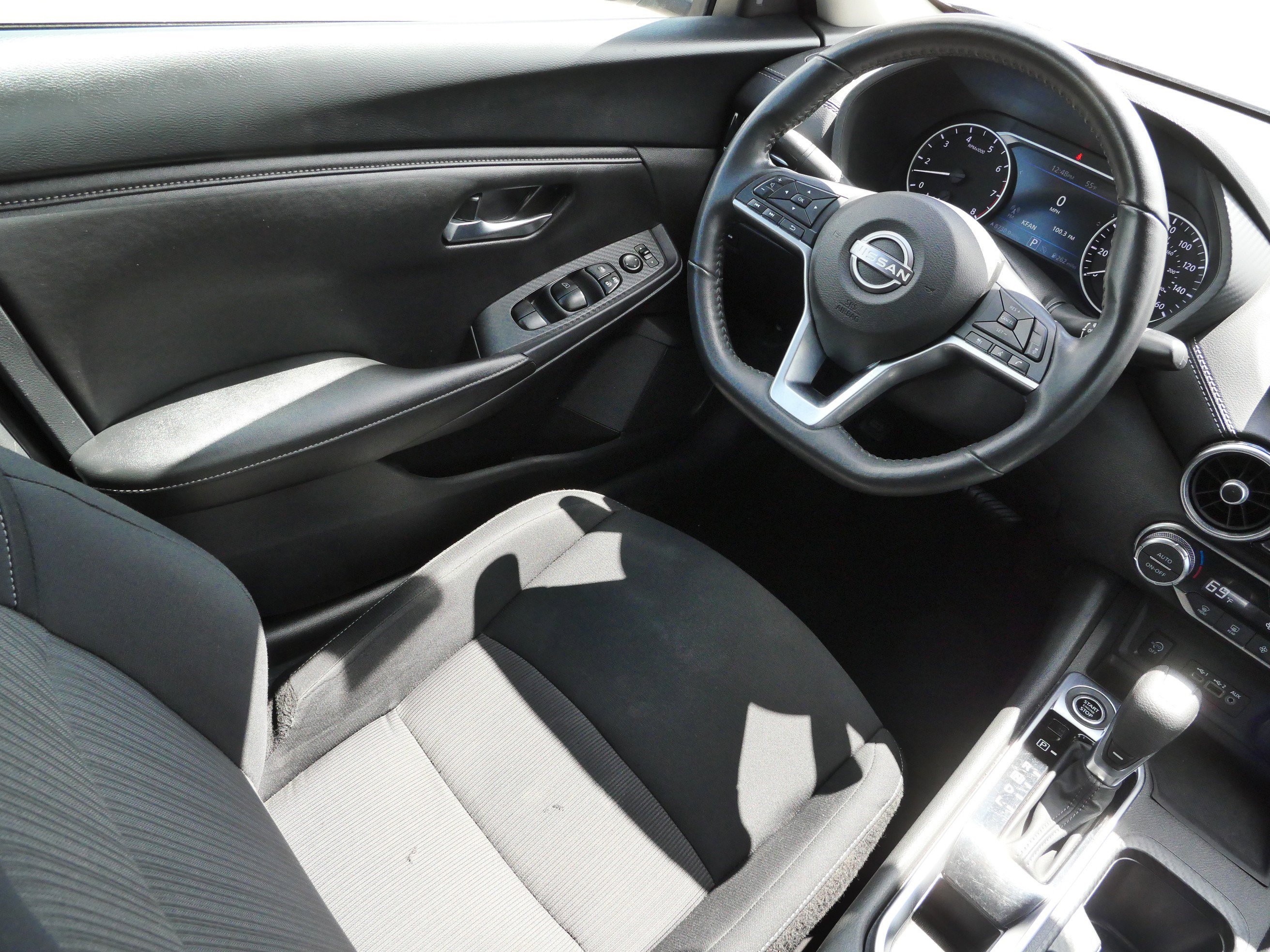 Used 2024 Nissan Sentra SV w/ All-Weather Package FWD image 9