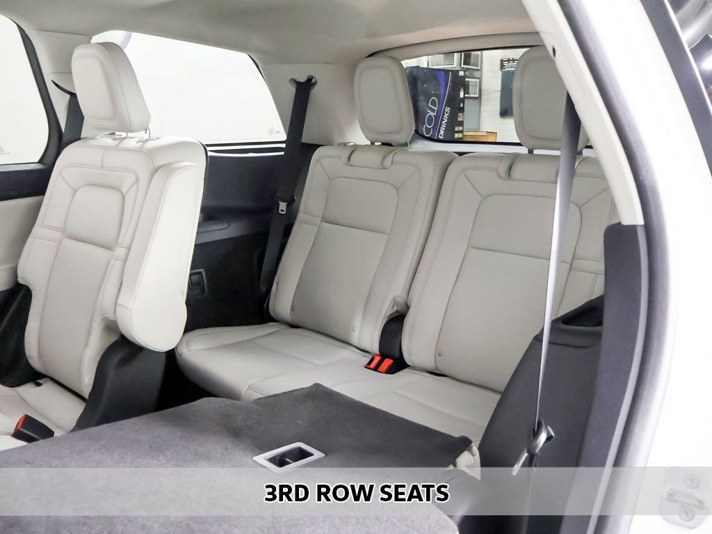 Used 2025 Lincoln Aviator Reserve w/ Illumination Package image 10
