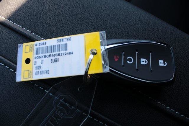 New 2025 Chevrolet Blazer LT image 23