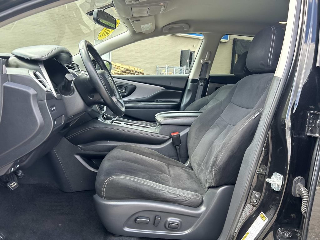 Used 2019 Nissan Murano SV AWD/4WD image 15
