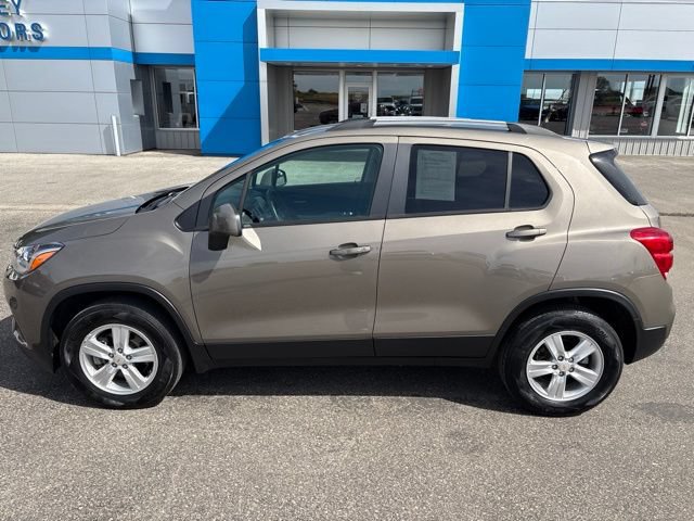 Certified 2021 Chevrolet Trax LT w/ Driver Confidence Package AWD/4WD image 9