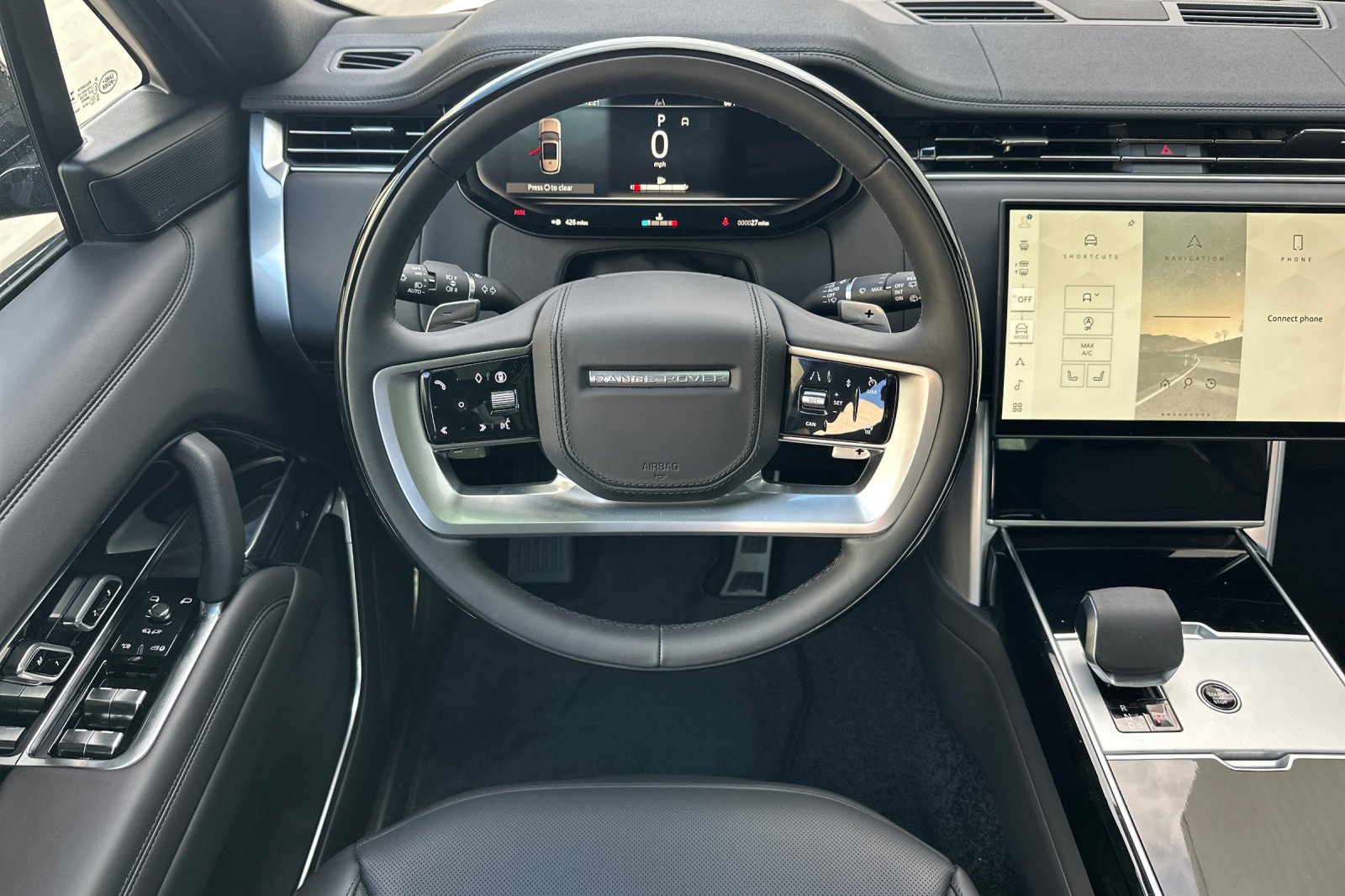 New 2025 Land Rover Range Rover Long Wheelbase SE image 13