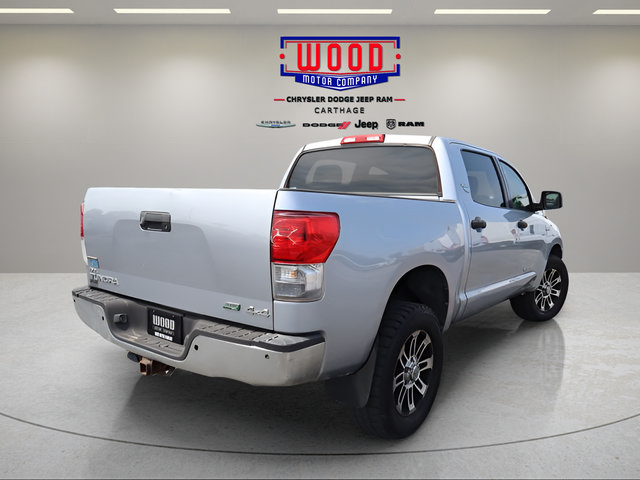 Used 2012 Toyota Tundra 4x4 CrewMax w/ Tow Pkg image 3