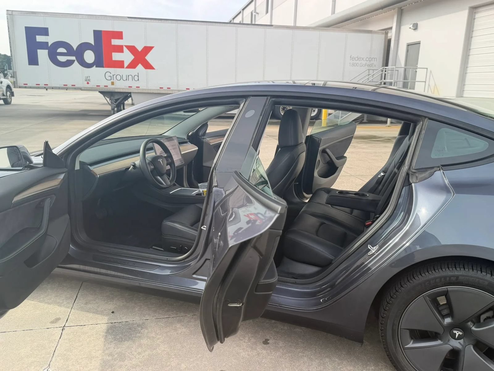 Used 2023 Tesla Model 3 Standard Range RWD image 16