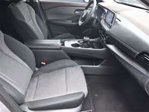 Used 2022 Nissan Rogue SV image 29