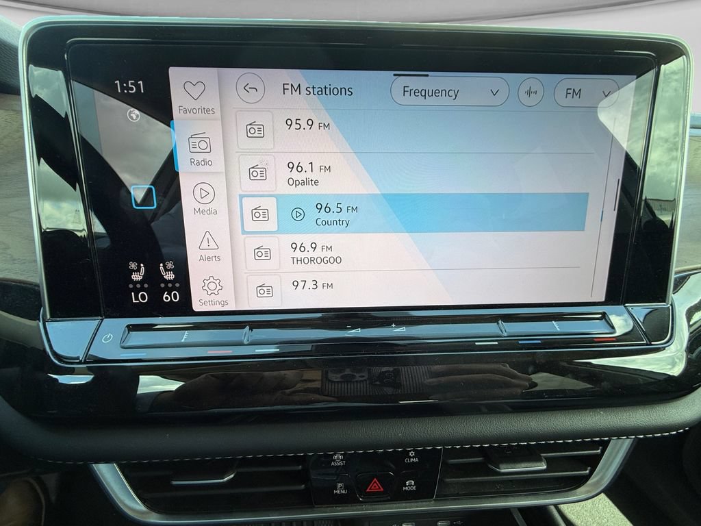 Used 2025 Volkswagen Atlas SE AWD/4WD image 27