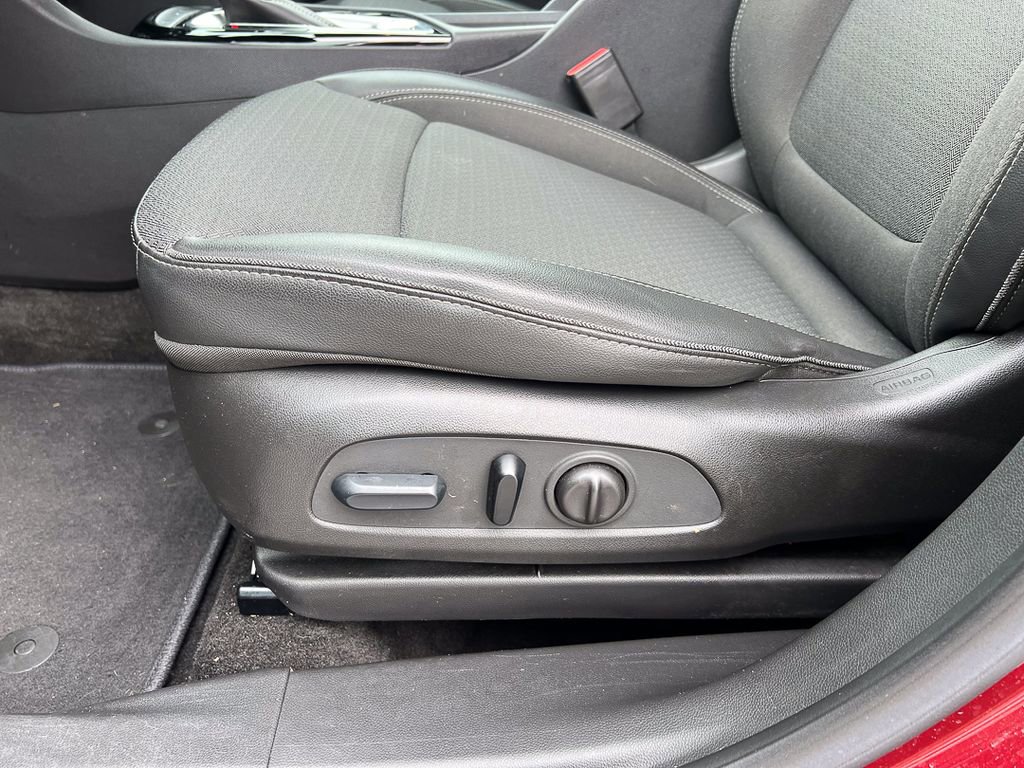 Used 2023 Buick Encore GX Preferred w/ Cold Weather Comfort Package image 15