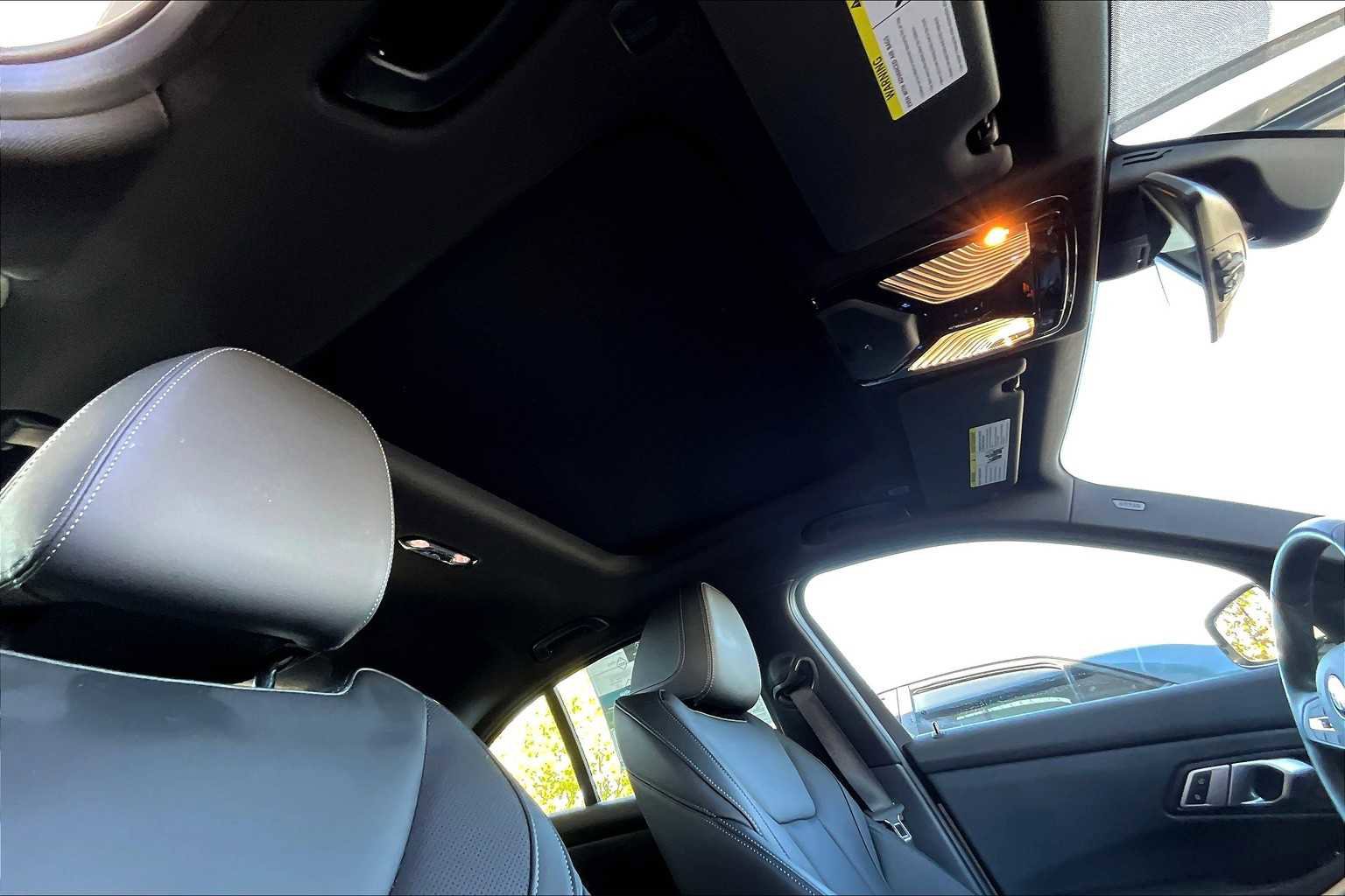 Used 2023 BMW 330e xDrive w/ Premium Package image 13