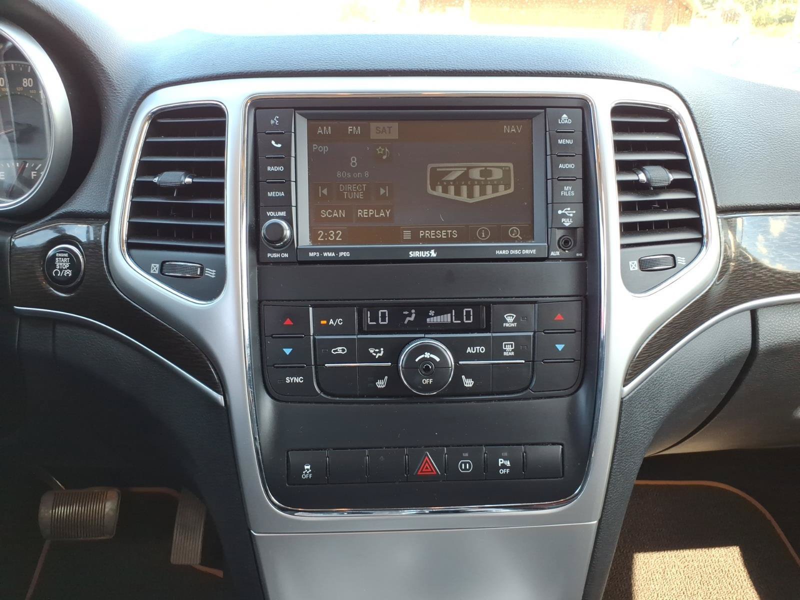 Used 2011 Jeep Grand Cherokee 70th Anniversary AWD/4WD image 16