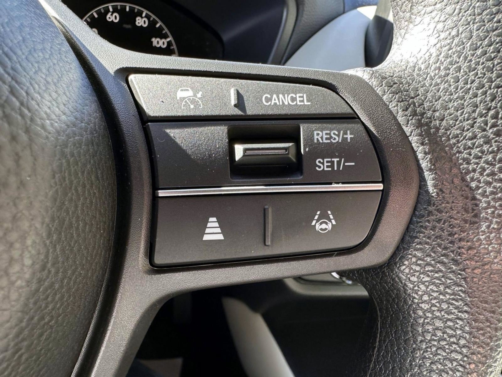 Used 2024 Honda HR-V LX image 16