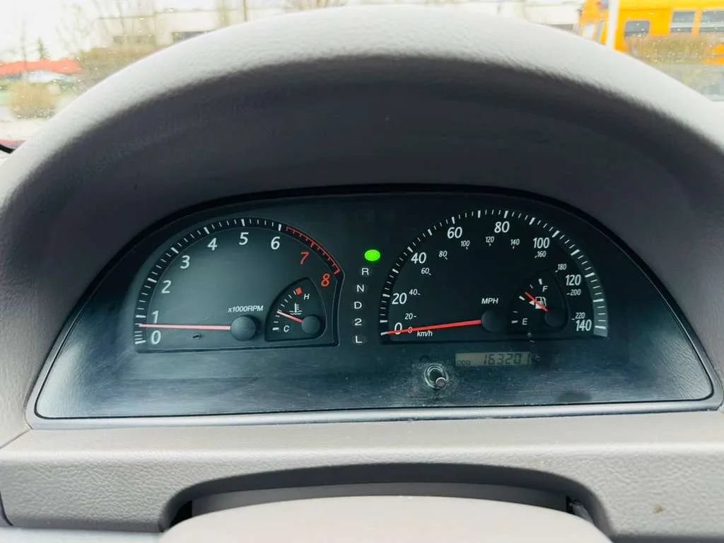 Used 2002 Toyota Camry LE FWD image 14