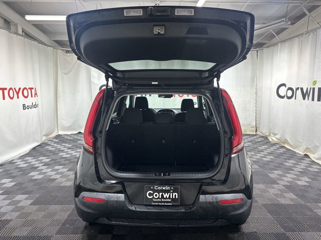 Used 2022 Kia Soul LX w/ Technology Package image 17