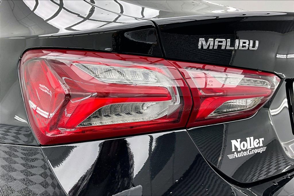 Used 2022 Chevrolet Malibu LT image 30