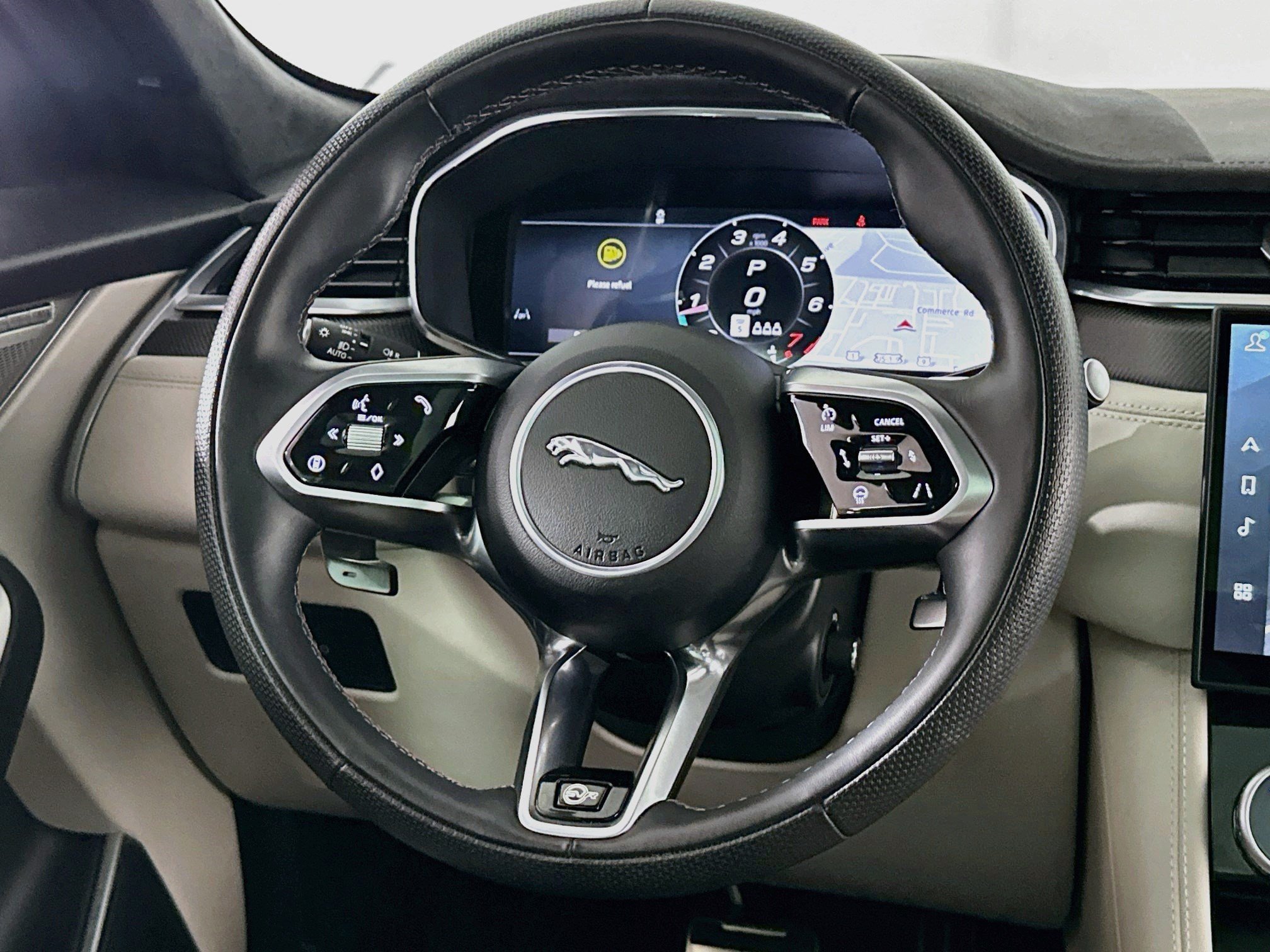 Used 2025 Jaguar F-PACE SVR AWD/4WD image 8