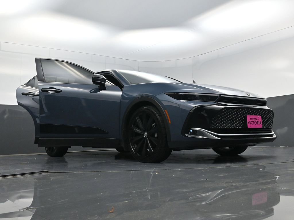 Used 2025 Toyota Crown Nightshade image 28