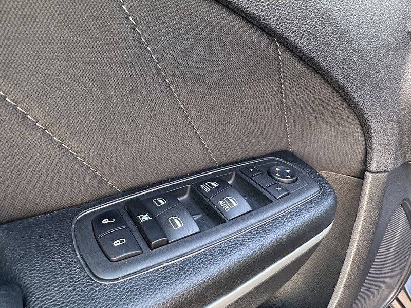 Used 2023 Dodge Charger SXT image 21