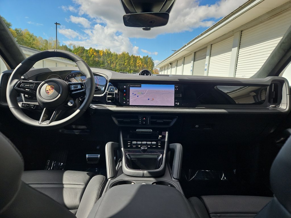 New 2026 Porsche Cayenne GTS AWD/4WD image 9