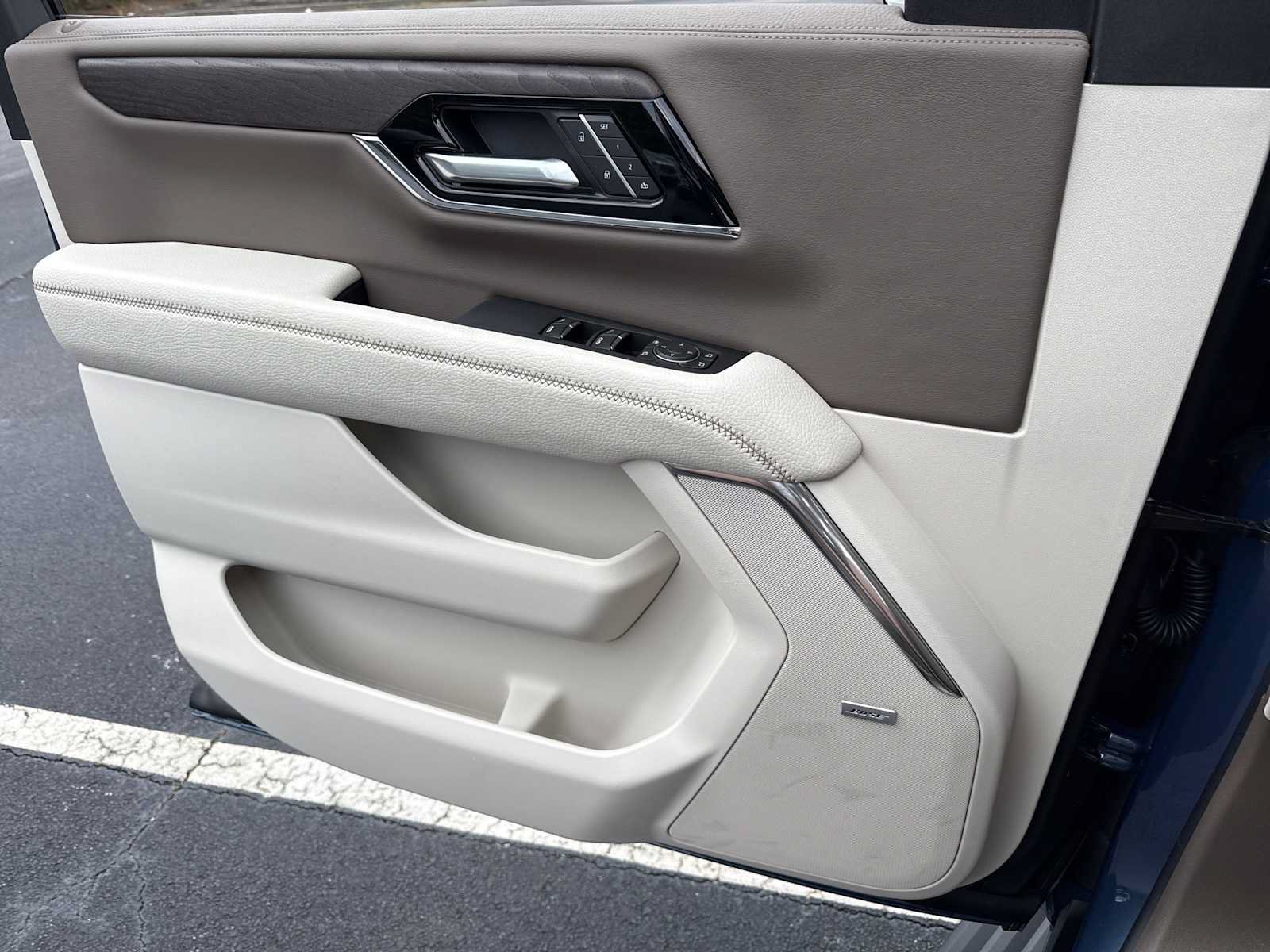 New 2026 GMC Yukon Denali w/ Sun & Power Step Package RWD image 17