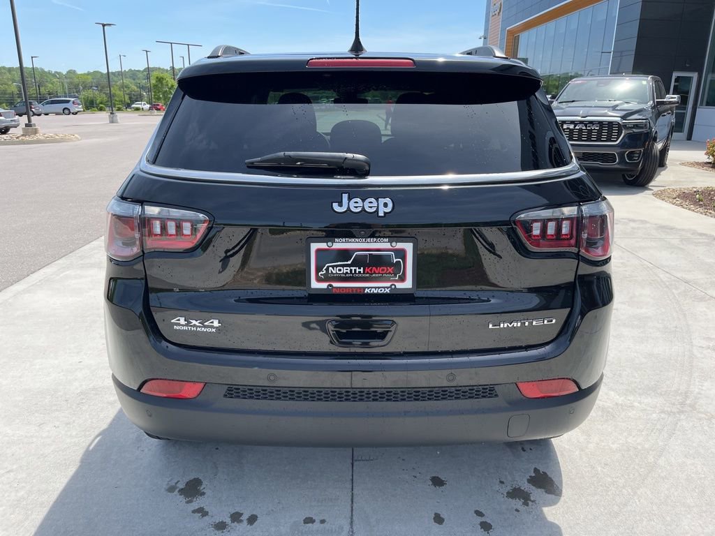 Used 2025 Jeep Compass Limited AWD/4WD image 18