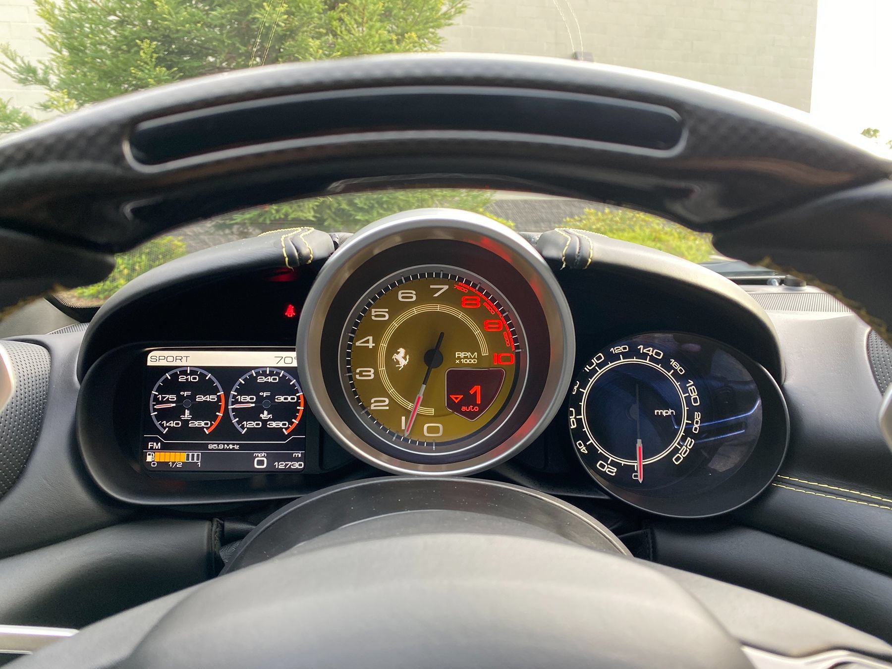 Used 2016 Ferrari California T RWD image 32