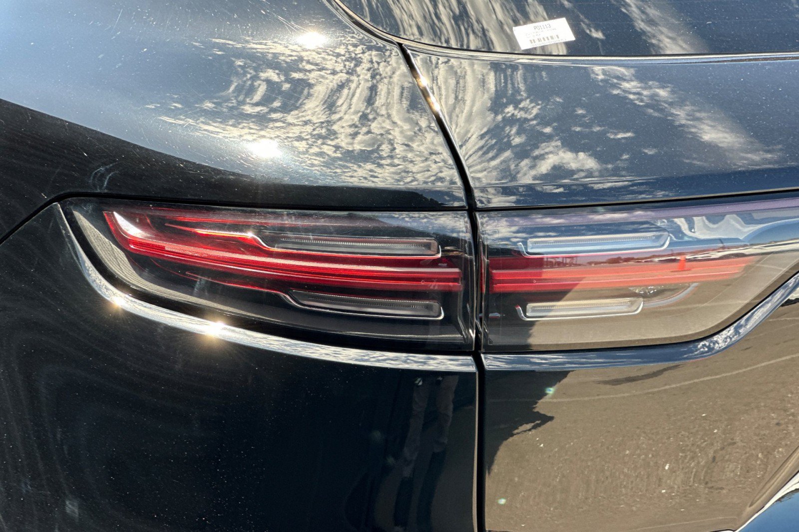 Certified 2023 Porsche Cayenne AWD/4WD image 28