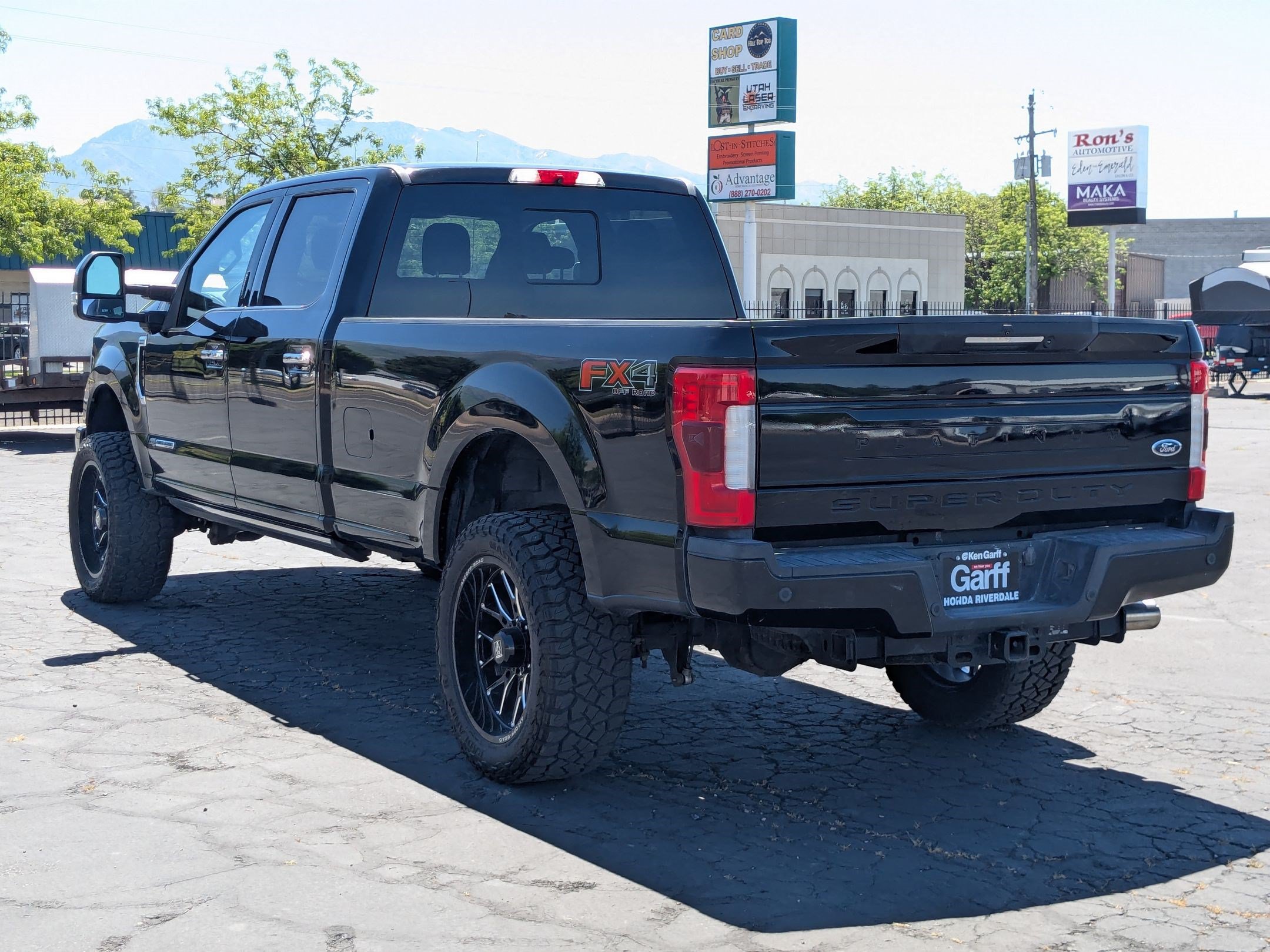 Used 2018 Ford F250 Platinum w/ Platinum Ultimate Package AWD/4WD image 8