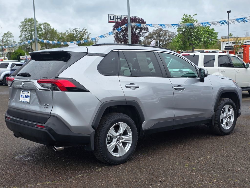 Used 2021 Toyota RAV4 XLE w/ XLE Grade Weather Package image 29