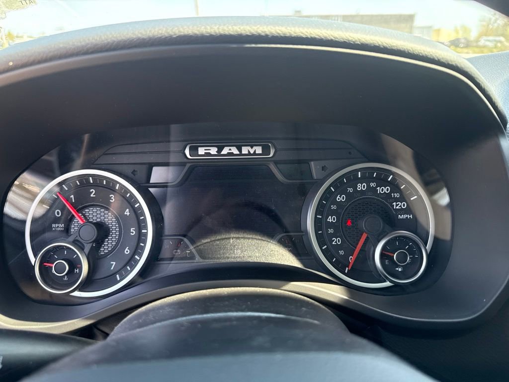 New 2026 RAM 1500 4x4 Crew Cab image 11