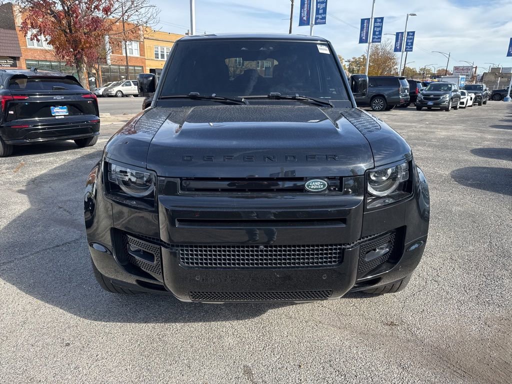 Used 2023 Land Rover Defender 110 V8 image 3