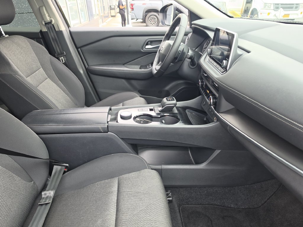 Certified 2026 Nissan Rogue SV AWD/4WD image 22