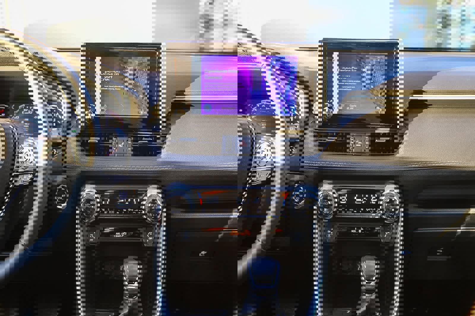 Used 2023 Toyota RAV4 XLE Premium image 13