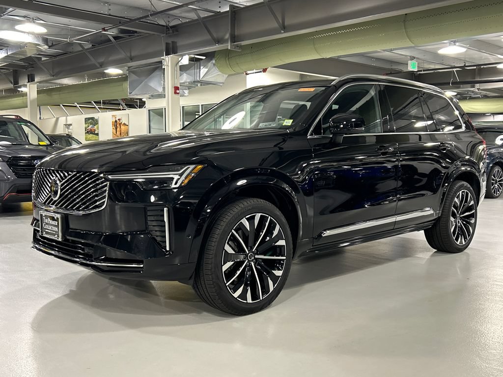 Used 2026 Volvo XC90 B6 Plus w/ Protection Package Premier AWD/4WD image 5
