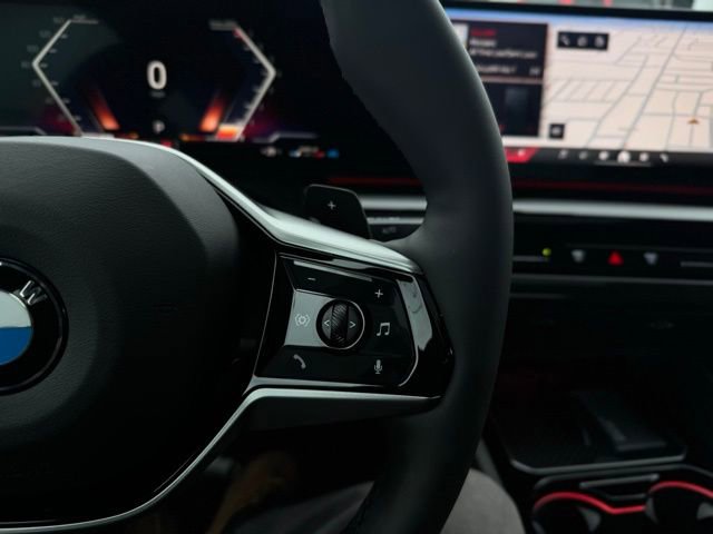 New 2026 BMW 530i xDrive w/ Premium Package image 28