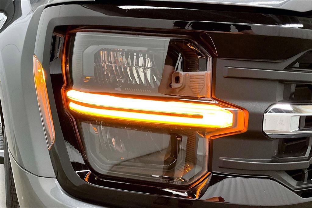 Used 2024 Ford F150 XLT w/ Mobile Office Package RWD image 31