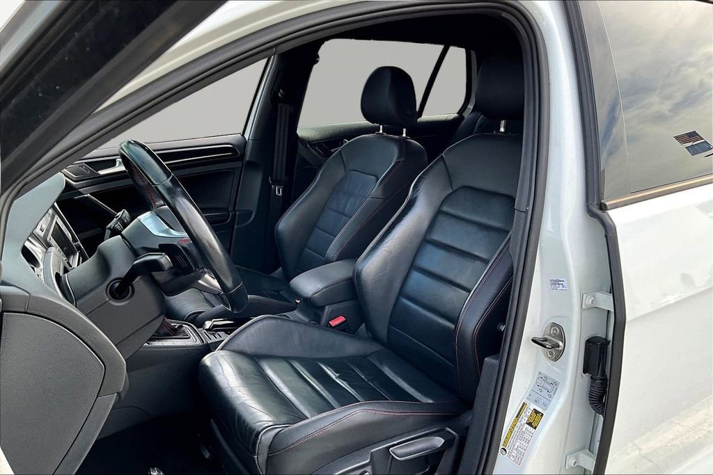 Used 2016 Volkswagen GTI SE w/ Lighting Package (SEL) image 18