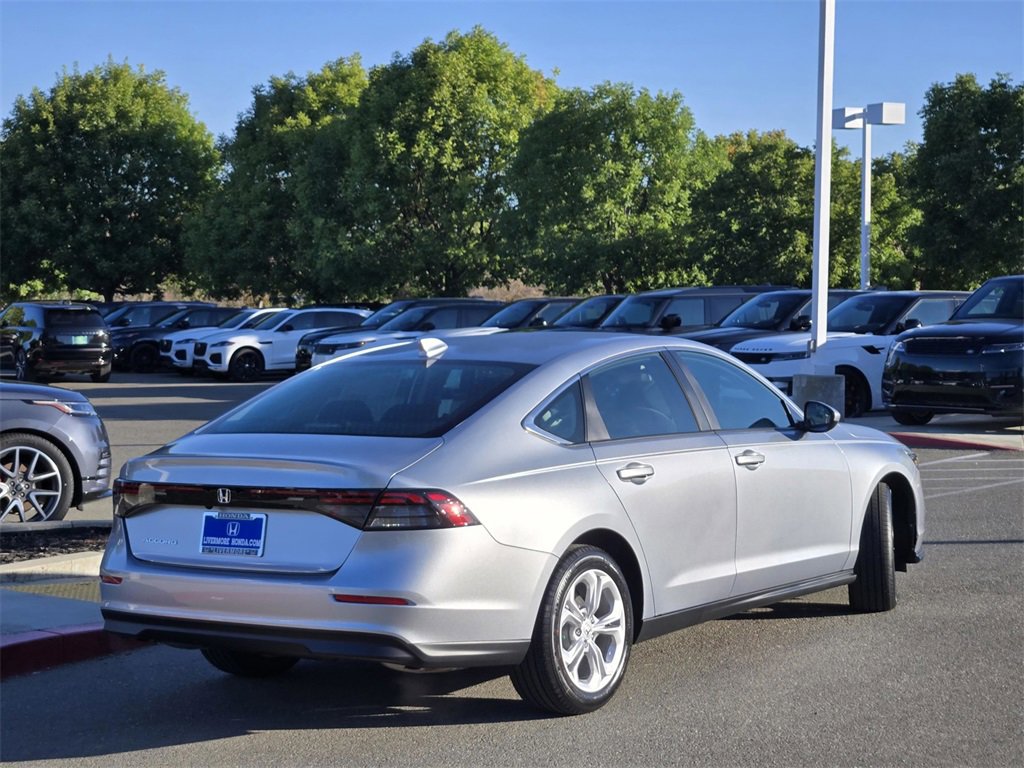 New 2025 Honda Accord LX image 4