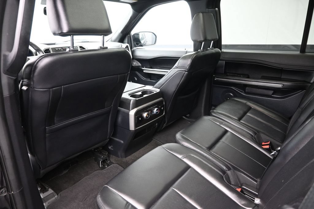 Used 2021 Ford Expedition XLT AWD/4WD image 14